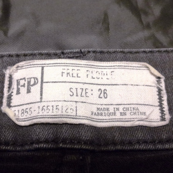 EUC Free People Black Denim Ziggy Multi Pocket Overalls Zip Distressed Fade Sz26 - Picture 11 of 12